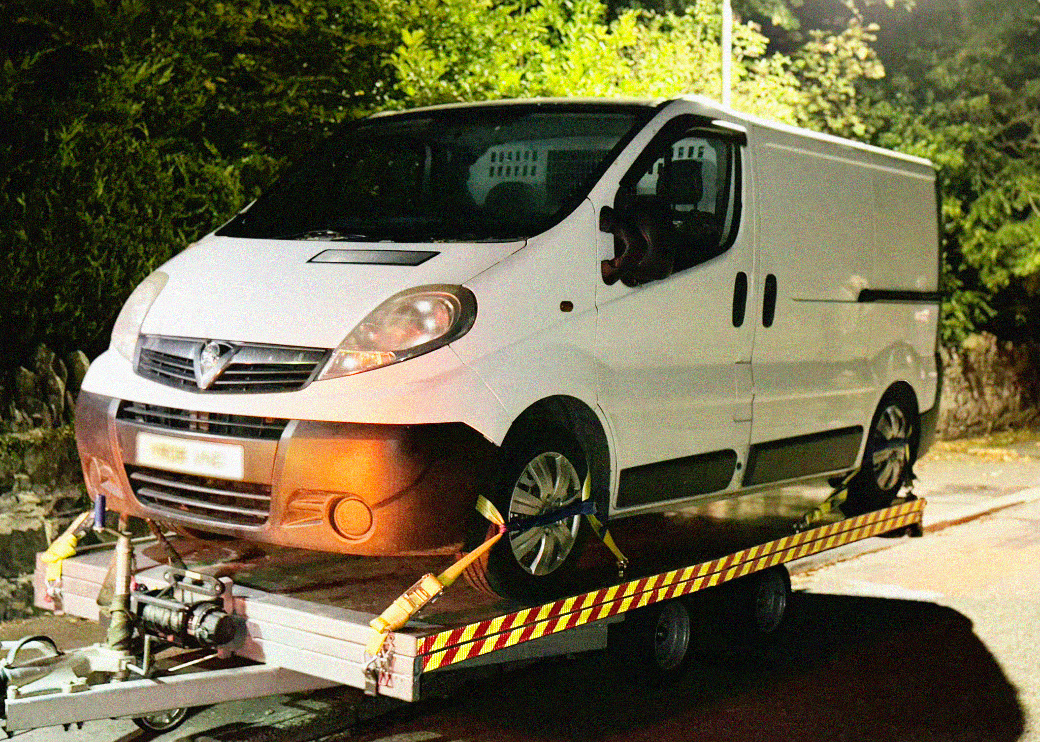 Van Recovery Front View Van Recovery Front View